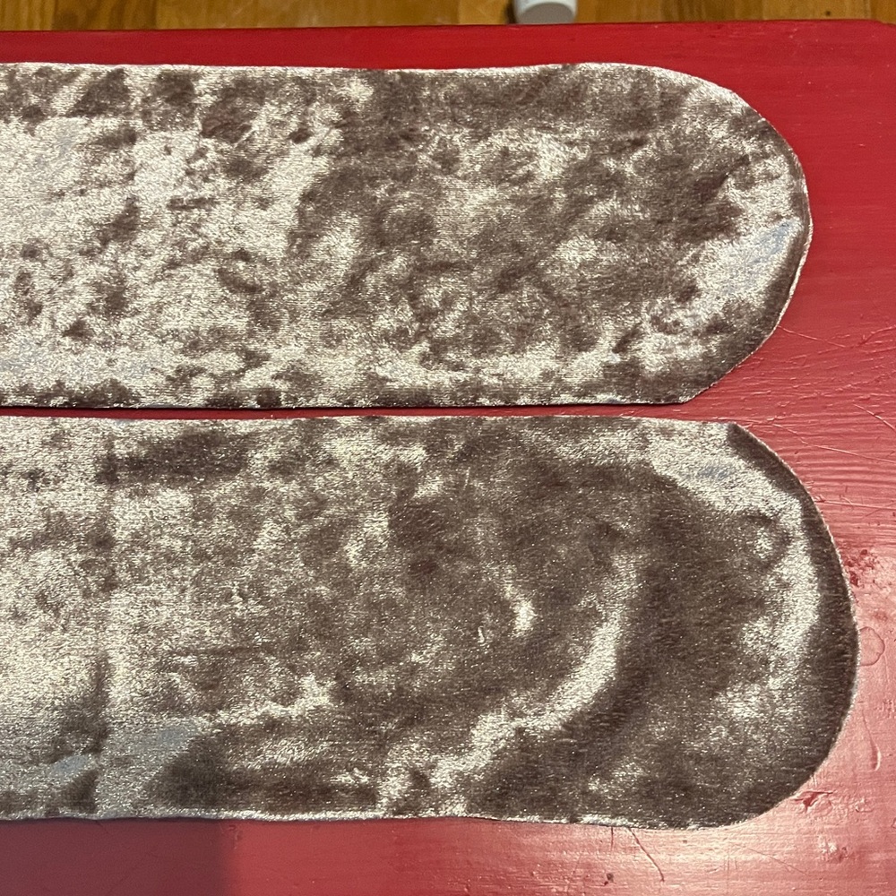 FREE: Velvety stretch velour Champagne Cream colored Socks - Picture 7 of 8